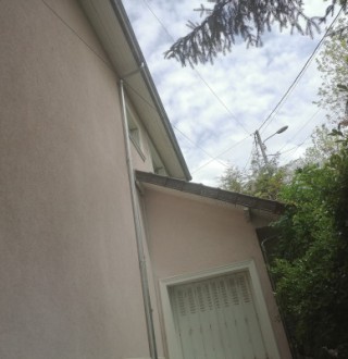 Installation de gouttière et descentes en zinc à Gagny